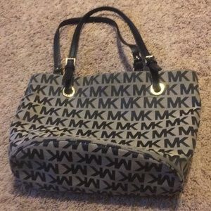 Micheal Kors handbag